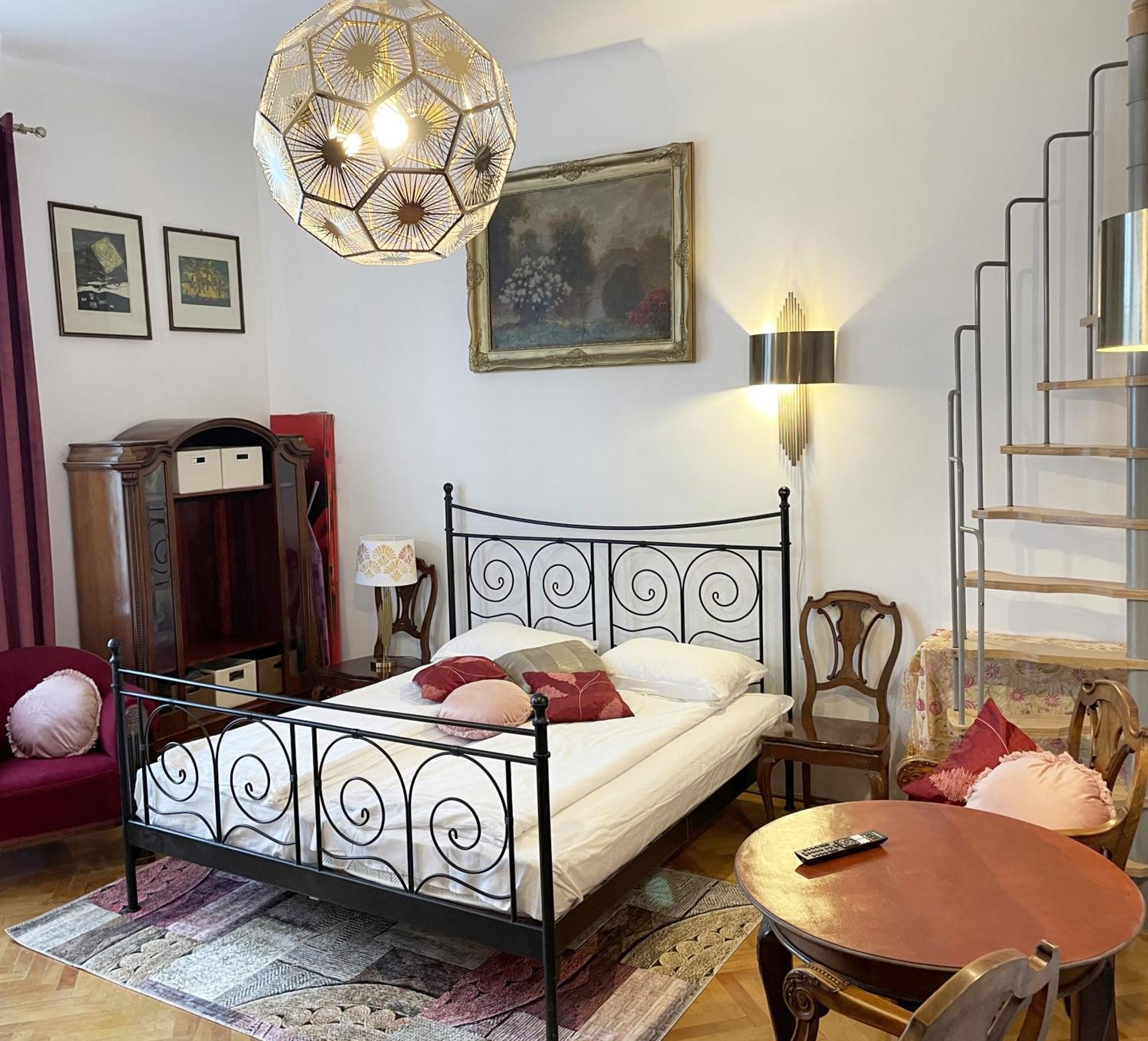 Апартаменты Hestia Lux Клуж-Напока Экстерьер фото